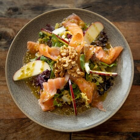 Salad with salmon and apple