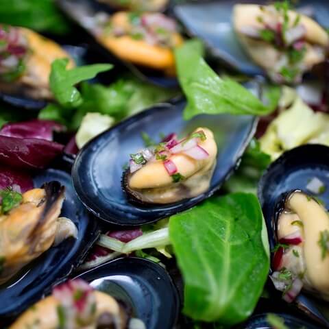 Mussels with vermouth vinaigrette