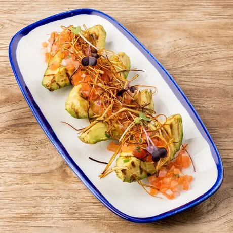 Alvocat ecològic amb pico de gallo i ceviche vegetal