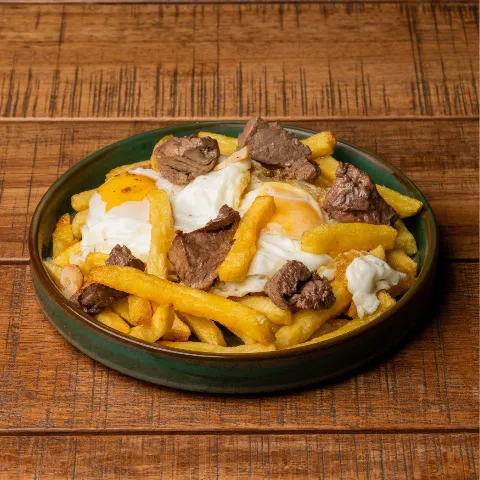 Ous amb filet de vaca a l'allet